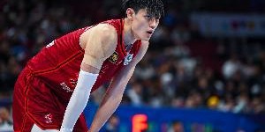 金年会平台-记者：曾凡博去美国差不多一周 正在努力康复训练中